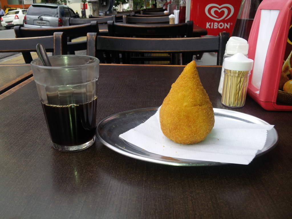 uma coxinha por favor